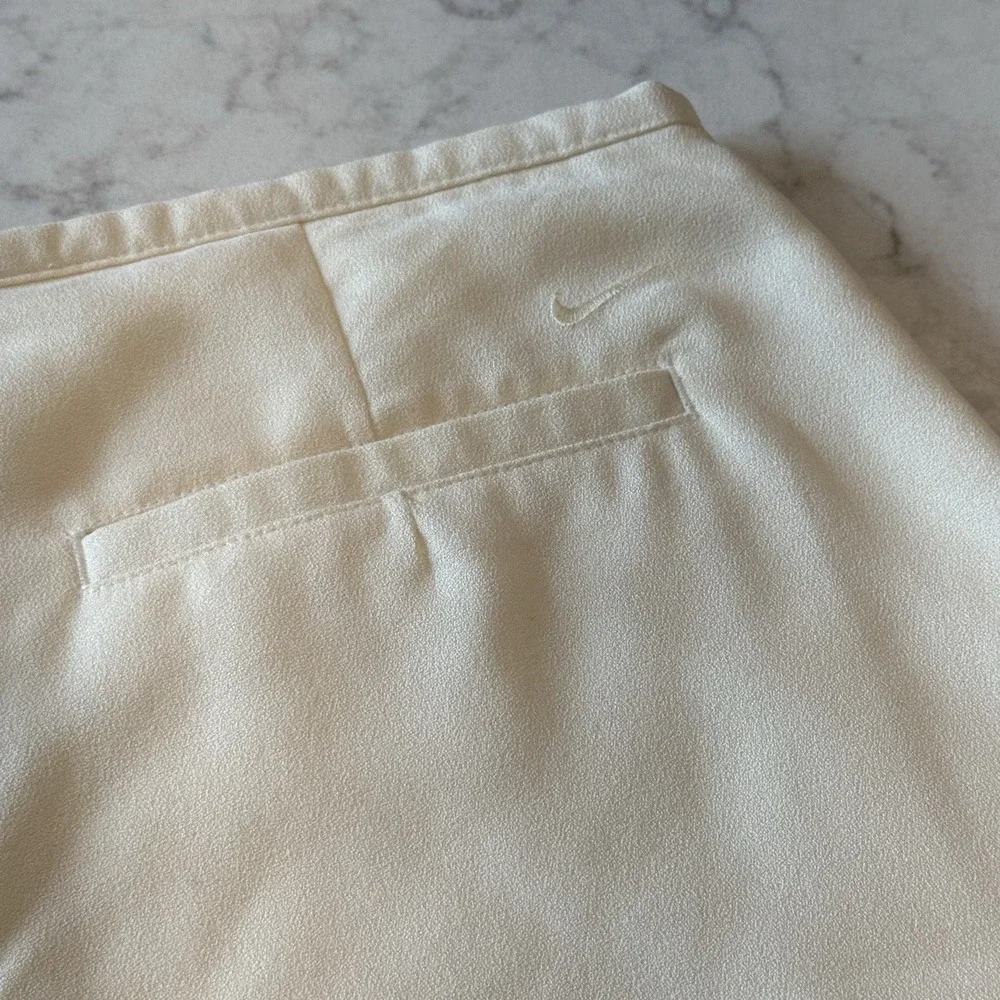 Nike GOLF Ivory Athletic Skort Size 6 Small Pockets
